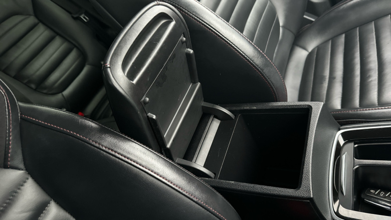 MG HS 1.5 T-GDI Trophy 5dr DCT Petrol Hatchback